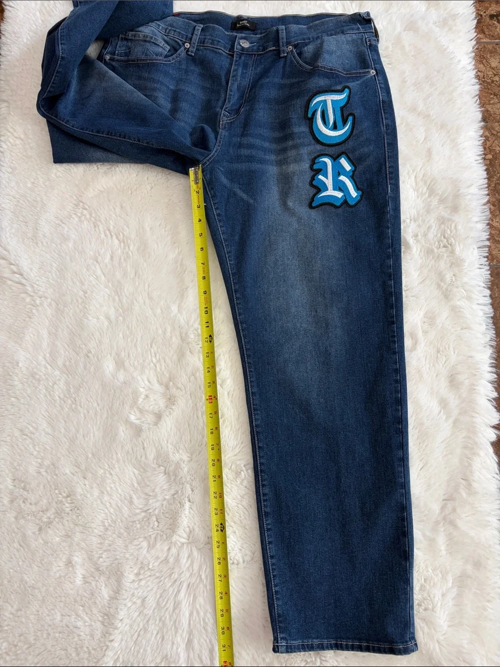 True Religion BOBBY APPLIQUE BAGGY ,Size 36,Jeans - Back Pocket Detail